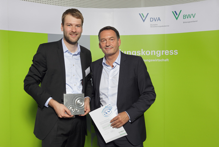 2. Preis, Projekt „Der Digitale Coach – Nachhaltiger Lerntransfer von Soft-Skill-Trainings bei der DVAG“ der Deutsche Vermögensberatung AG