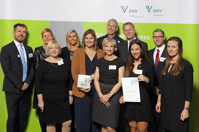 3. Preis, Projekt „Berufsschule 4.0 – Innovativ und digital: Unterricht mit dem iPad am Leo-Statz-Berufskolleg in Düsseldorf“ des Leo-Statz-Kolleg